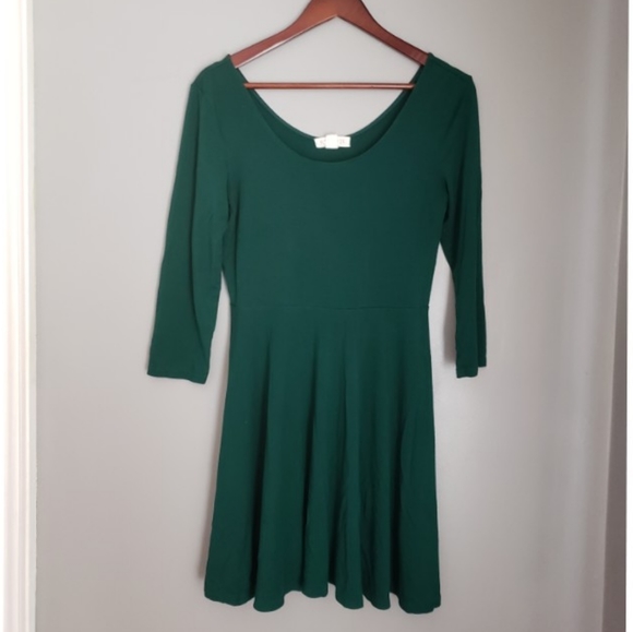 Forever21 Emerald green dress - Picture 2 of 3